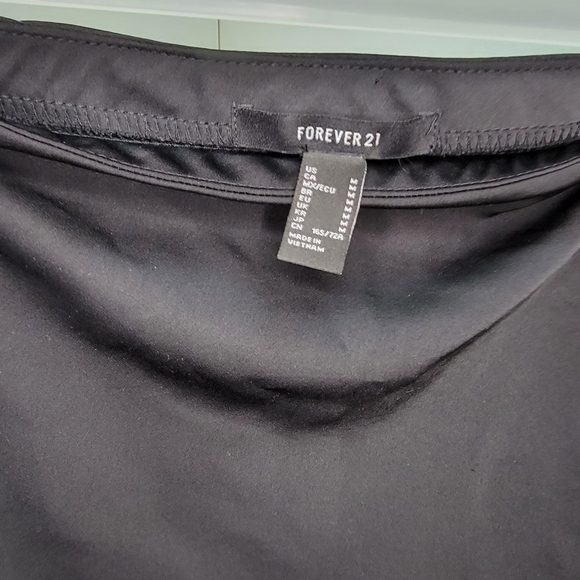 Forever 21 Black Silk Midi Skirt - Picture 2 of 2